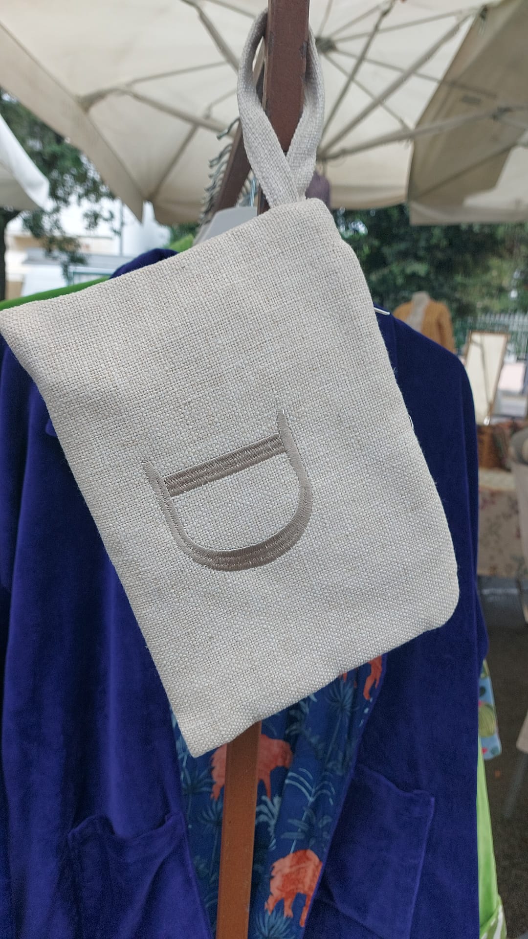 POCHETTE IN JUTA CON INIZIALE 3 COLORI | Pennoni Home